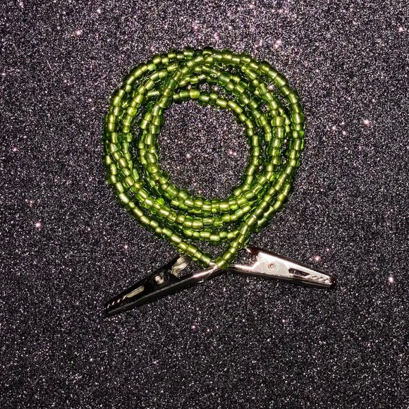 Facemask, Glasses, or Badge Clips - Picture 4 of 11